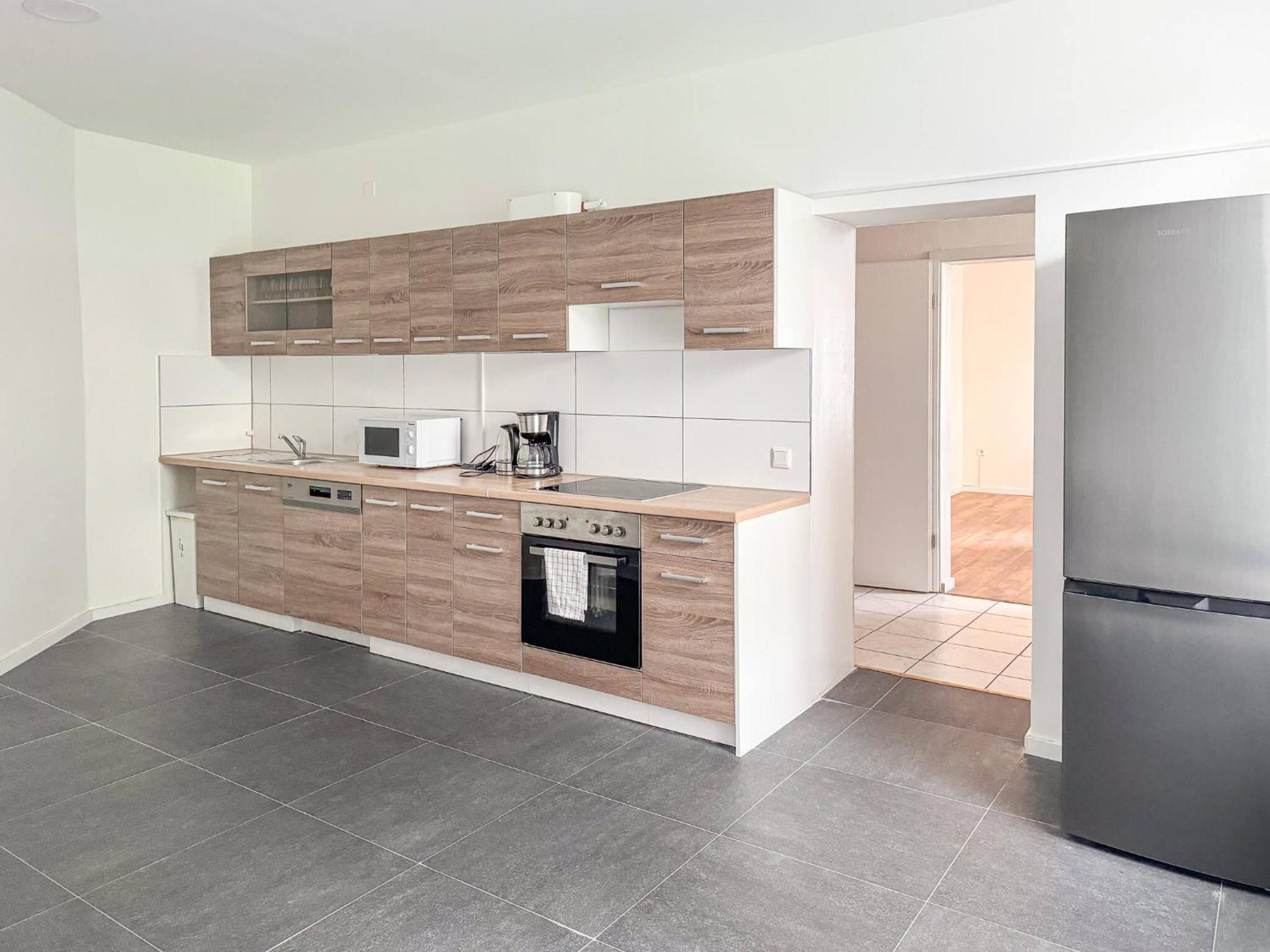 6 Detached House - Messe Fair 10min *
